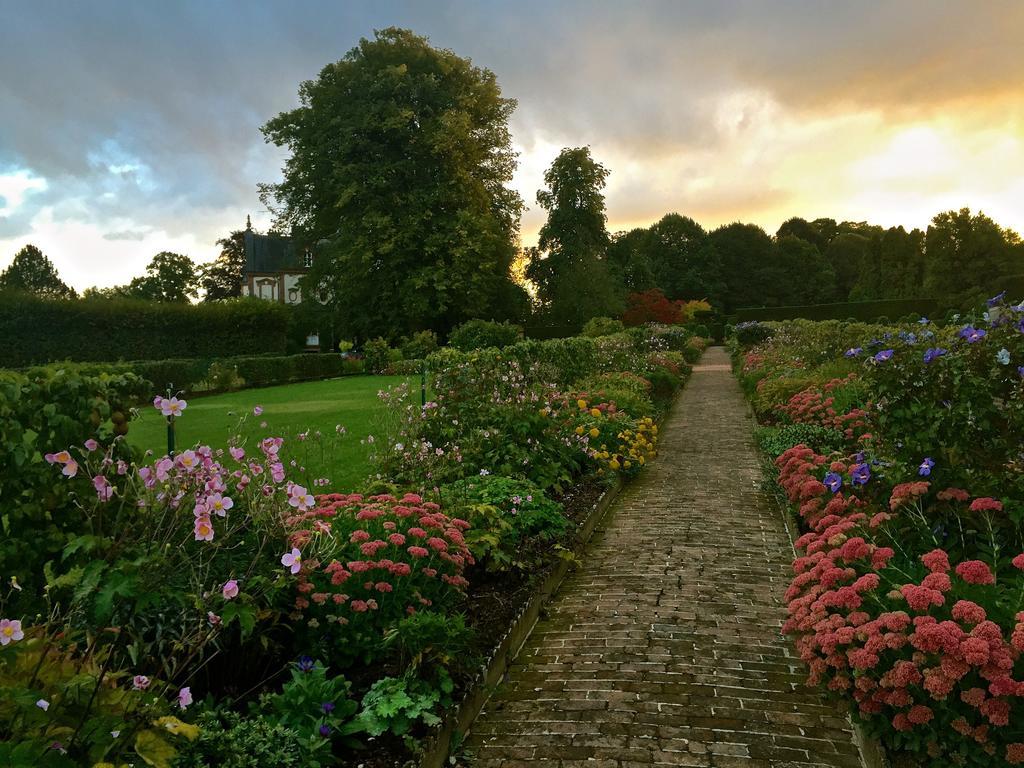 Chateau De Bouelles Bed & Breakfast Neufchâtel-en-Bray Екстериор снимка