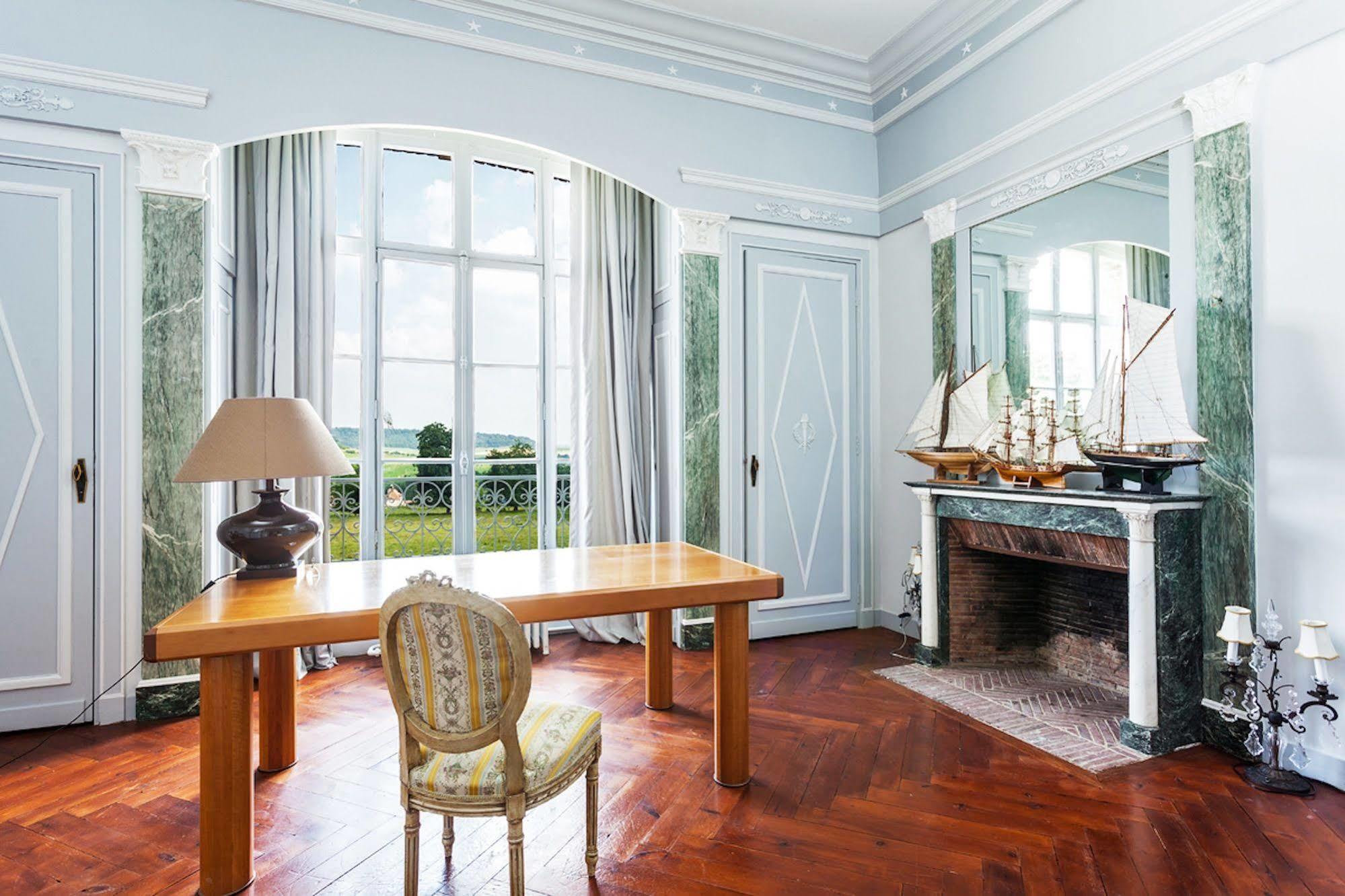 Chateau De Bouelles Bed & Breakfast Neufchâtel-en-Bray Екстериор снимка